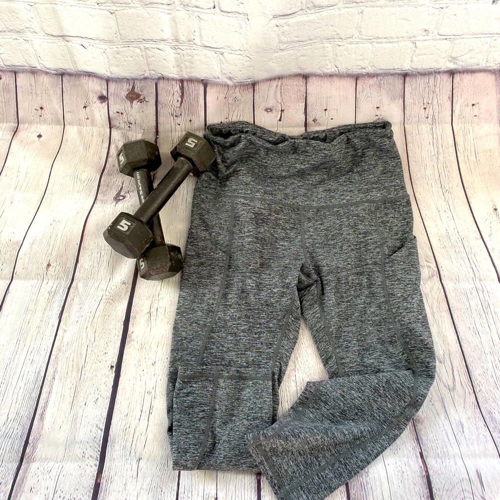 Grey Crop Workout pants with side pocket